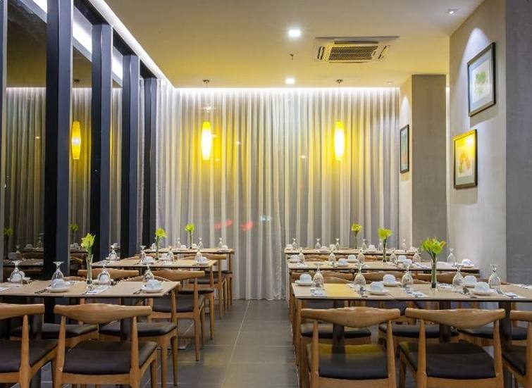 Green Table Restaurant Sky Hotel Kota Kinabalu