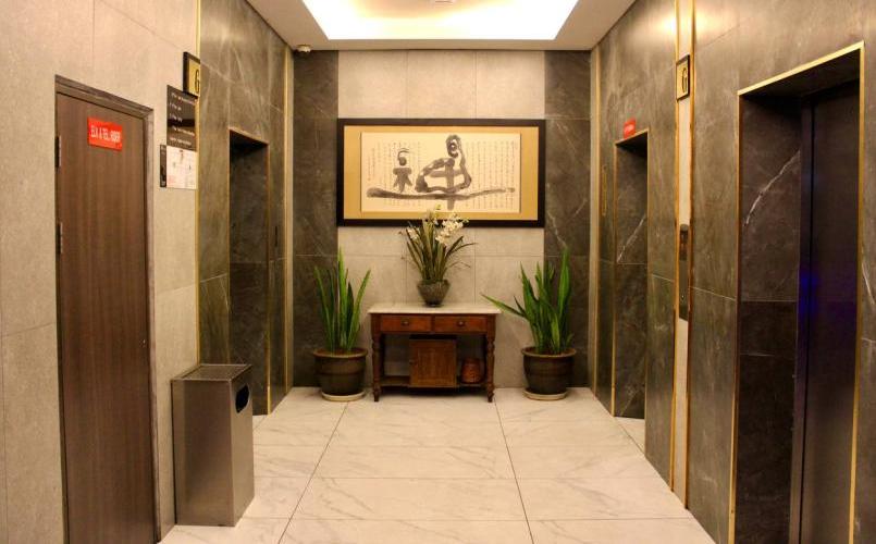Slideshow – Lobby 3