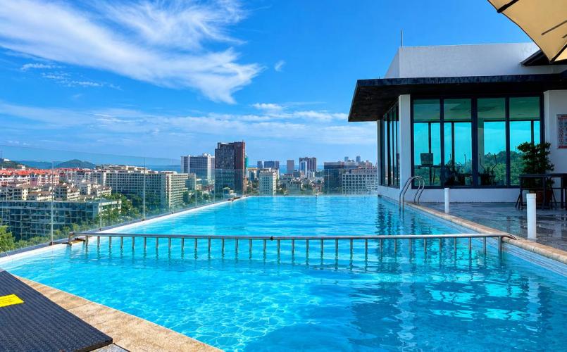 Slideshow – Swimming Pool 1